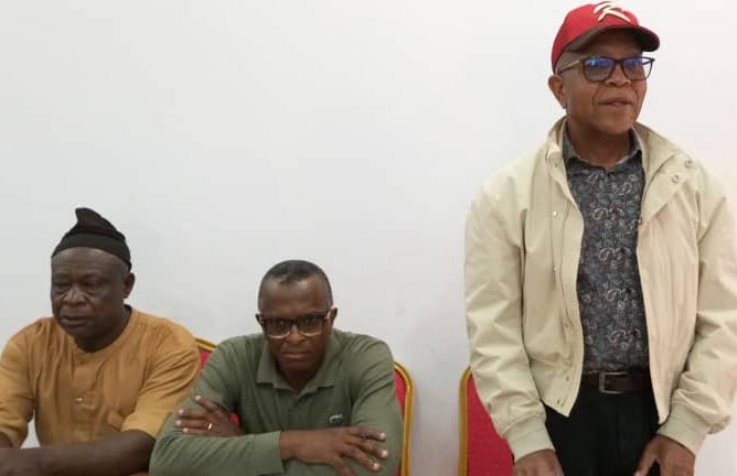 Réunion avec les motos taximens de Mbouda